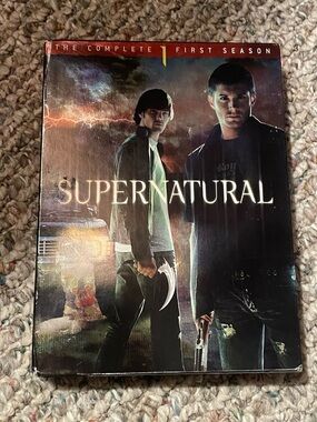 Supernatural The Complete First Season DVD Box Set - Dark Graphic Cover